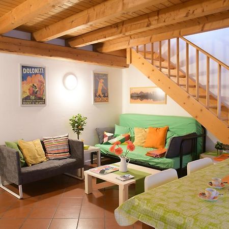 Ferienwohnung Casa Al Pozzo Riva del Garda Exterior foto