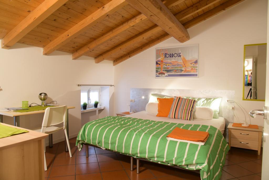 Ferienwohnung Casa Al Pozzo Riva del Garda Exterior foto